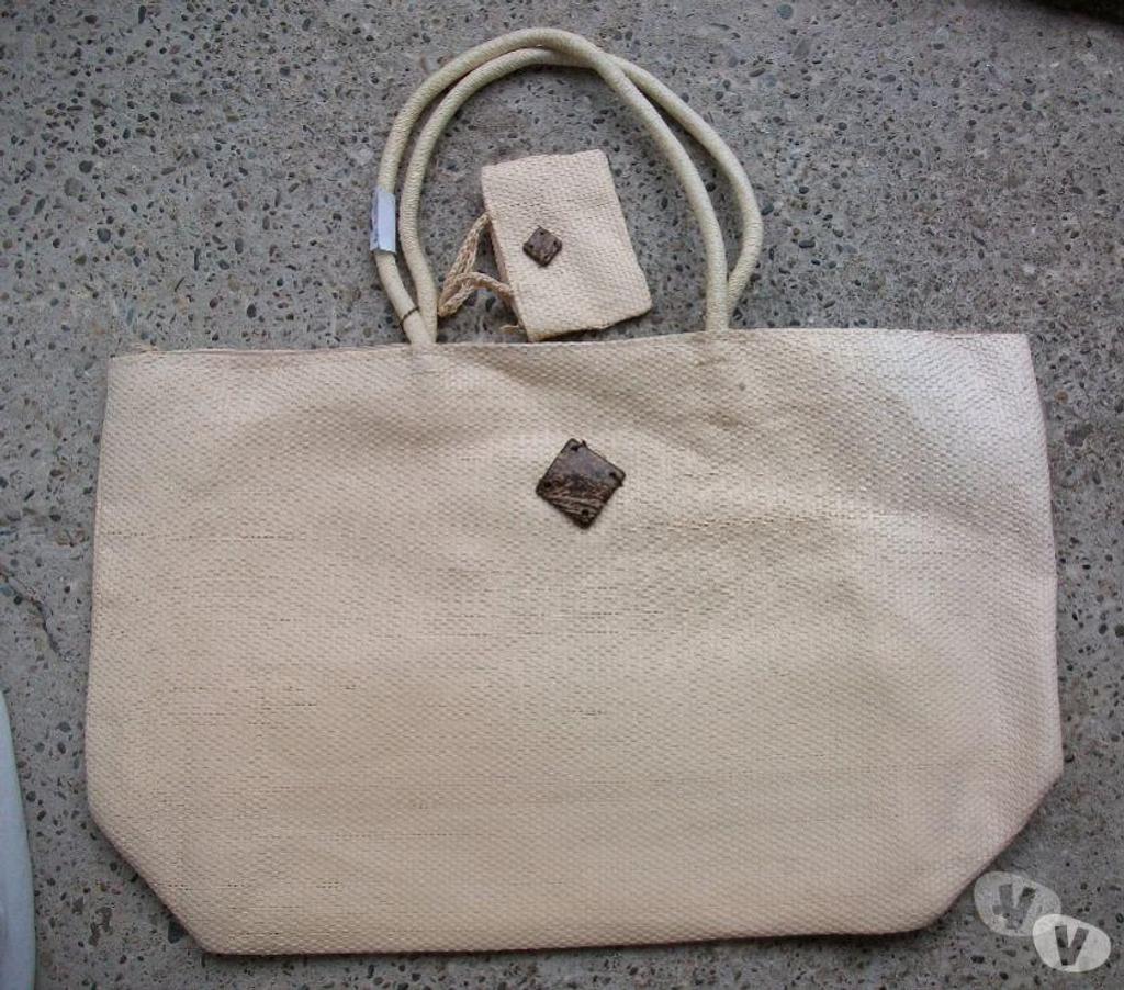 Accessoires - Bagagerie Bas-Rhin Bouxwiller - 67330 - Photos Vivastreet Sacs Shopping et Bagages à MAINS -Neufs