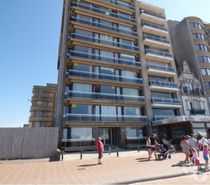 Studio ALPHA sur la digue à qq m sable