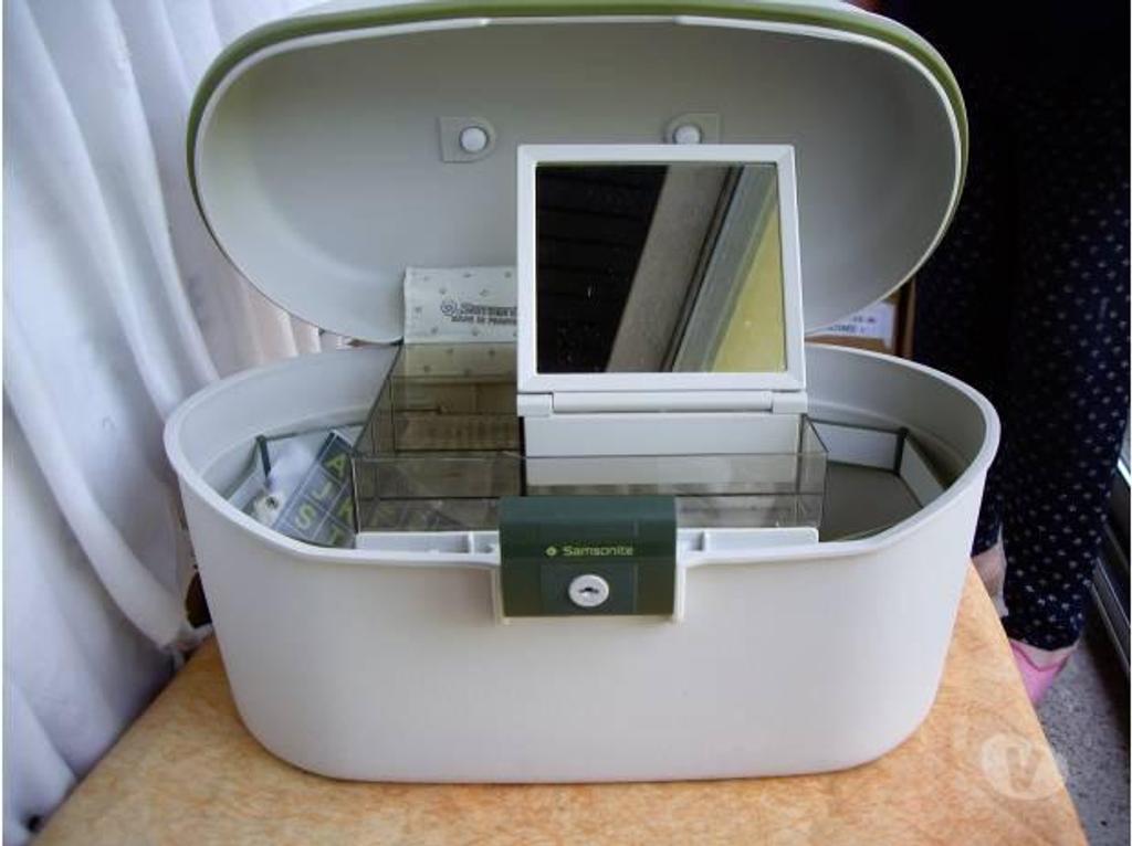 Accessoires - Bagagerie Bas-Rhin Bouxwiller - 67330 - Photos Vivastreet VANITYS RIGIDES de 3 € à 20 €- Neufs