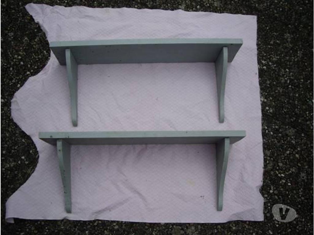 Ameublement & art de la table Bas-Rhin Bouxwiller - 67330 - Photos Vivastreet Etagères simples en bois à 0,80 € et 1,50 €