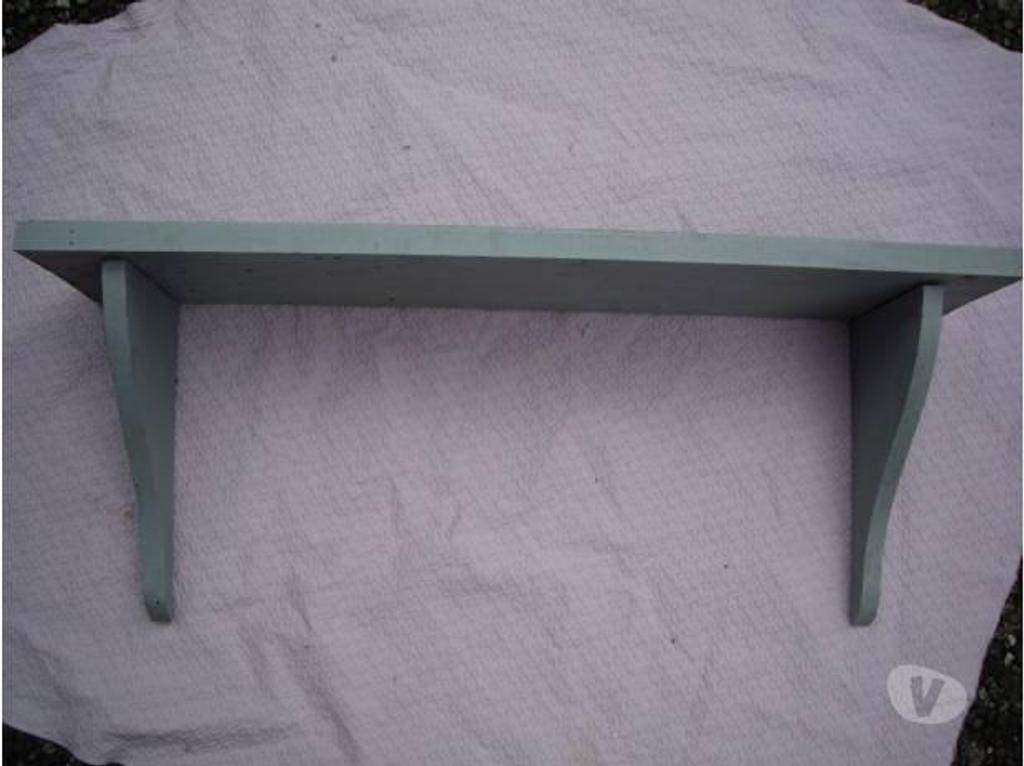 Ameublement & art de la table Bas-Rhin Bouxwiller - 67330 - Photos Vivastreet Etagères simples en bois à 0,80 € et 1,50 €
