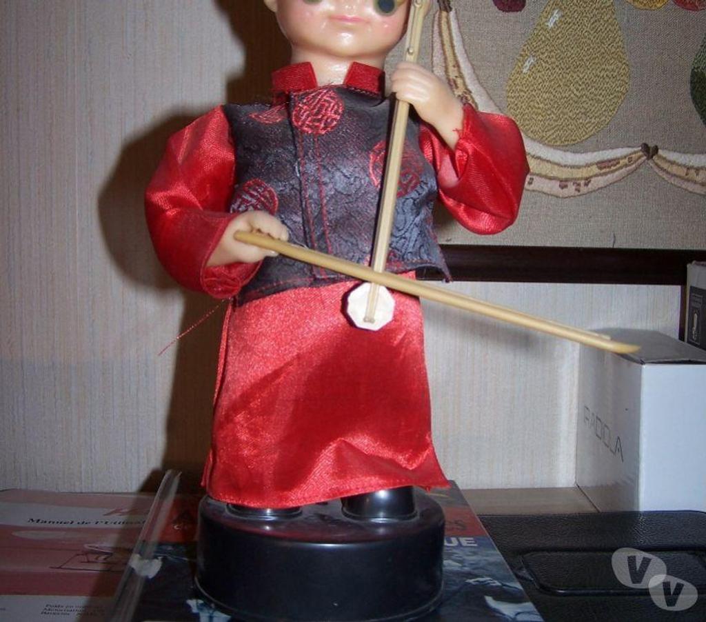 Décoration - art Hauts-de-Seine Issy les Moulineaux - 92130 - Photos Vivastreet 1 AUTOMATE DE NOEL MUSICIEN CHINOIS