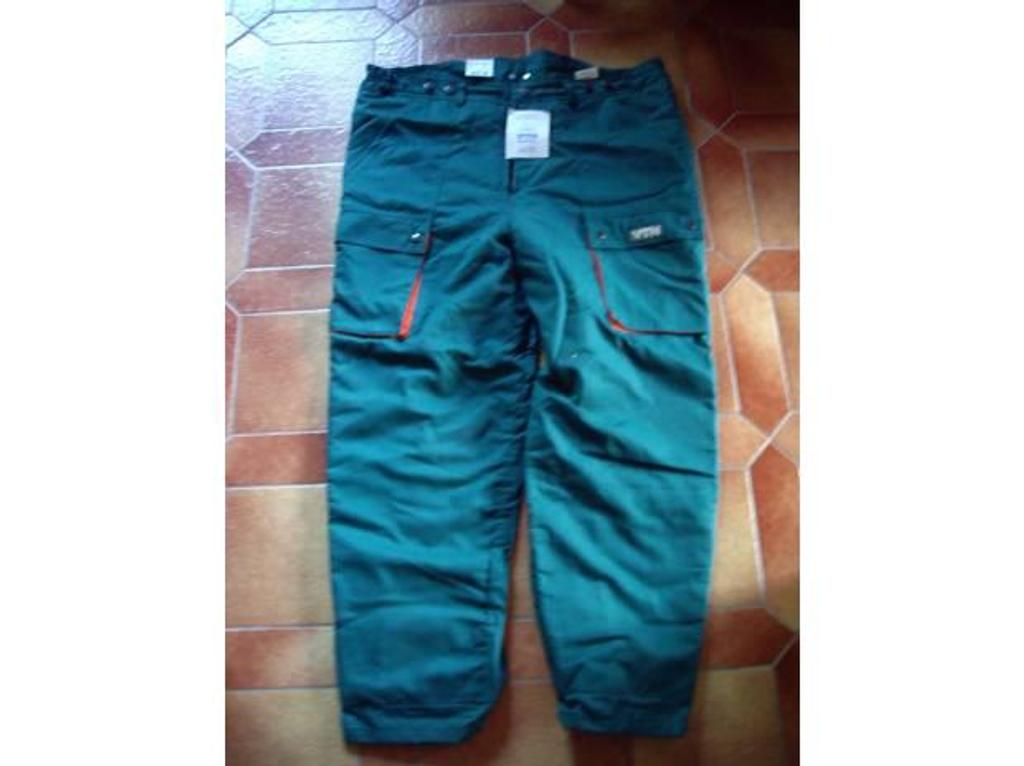 Vêtements occasion Bas-Rhin Bouxwiller - 67330 - Photos Vivastreet Pantalon de Sécurité -Neuf