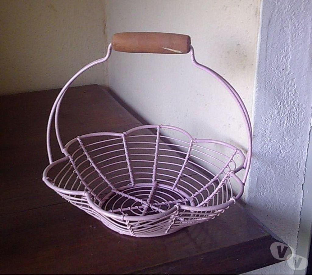 Décoration - art Bas-Rhin Bouxwiller - 67330 - Photos Vivastreet Divers Paniers et Corbeilles de 0,30 € à 1 €