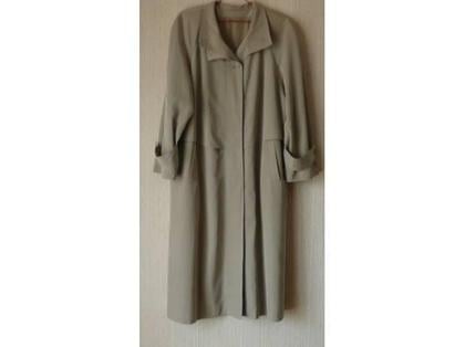 Vêtements occasion Meaux Seine-et-Marne - Photos Vivastreet IMPERMEABLE LONG pour femme taille 44/46