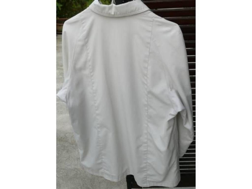 Vêtements occasion Seine-et-Marne Meaux - 77100 - Photos Vivastreet IMPERMEABLE/COUPE VENT pour femme taille 46