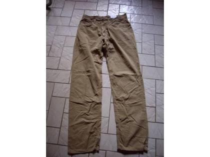 Vêtements occasion Bouxwiller Bas-Rhin - Photos Vivastreet Pantalon Homme en Toile Kaki-Brun Taille 42