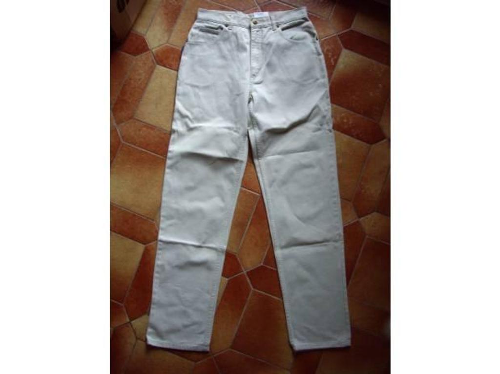 Vêtements occasion Bas-Rhin Bouxwiller - 67330 - Photos Vivastreet Pantalons JEANS Homme Taille 38 + Taille 40 à 3 €