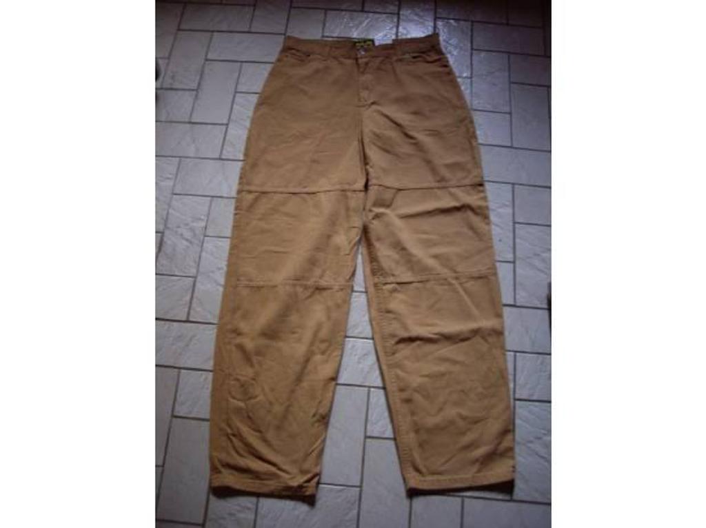 Vêtements occasion Bas-Rhin Bouxwiller - 67330 - Photos Vivastreet Pantalons JEANS Homme Taille 42 à 3 €