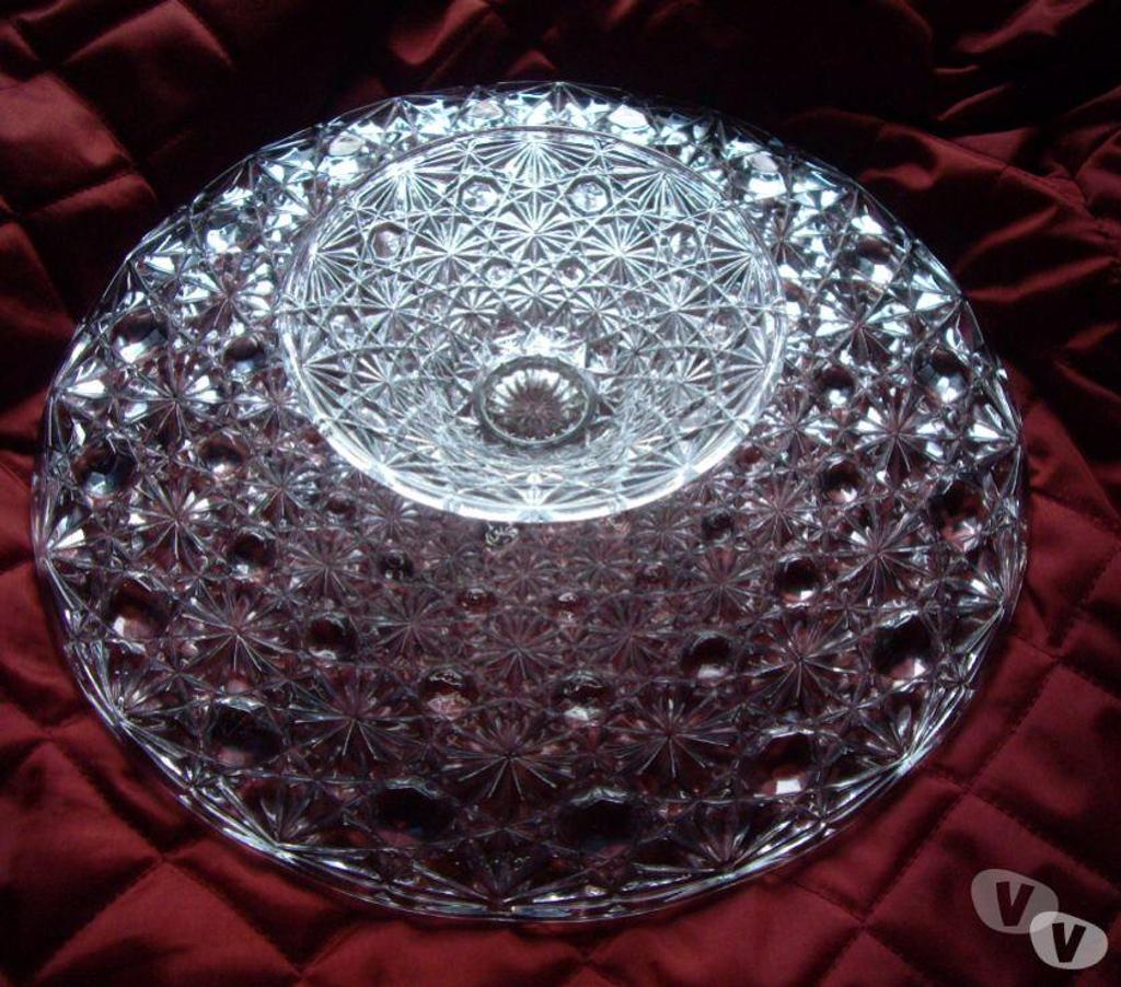 Ameublement & art de la table Bas-Rhin Bouxwiller - 67330 - Photos Vivastreet PLATS à TARTE RONDS SUR PIED -Neufs