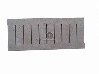 Bricolage - Jardin - Outillage Lancon Provence Bouches-du-Rhône - Photos Vivastreet Travertin Beige Caniveaux Grille Strie