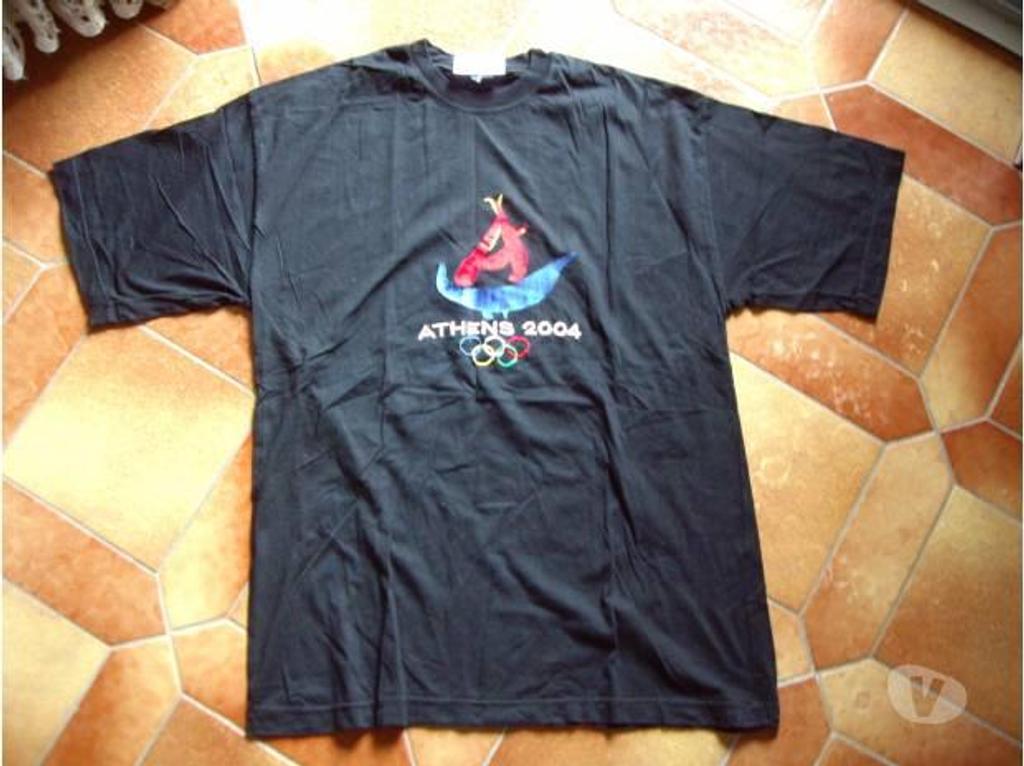 Vêtements occasion Bas-Rhin Bouxwiller - 67330 - Photos Vivastreet Tee-Shirts Taille L manches courtes Homme à 1 €