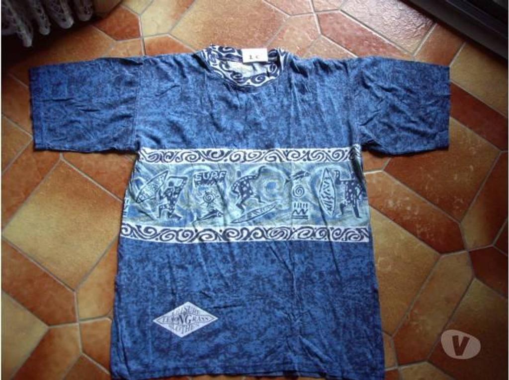 Vêtements occasion Bas-Rhin Bouxwiller - 67330 - Photos Vivastreet Tee-Shirts Taille L manches courtes Homme à 1 €