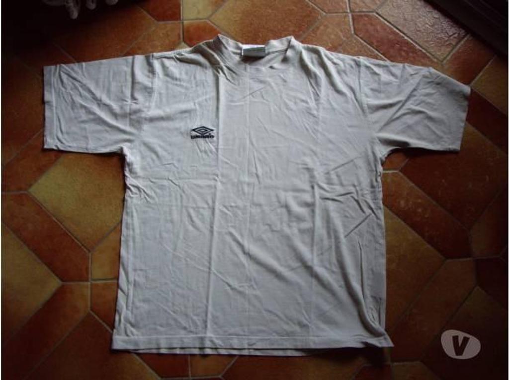 Vêtements occasion Bas-Rhin Bouxwiller - 67330 - Photos Vivastreet Tee-Shirts Taille XL manches courtes Homme