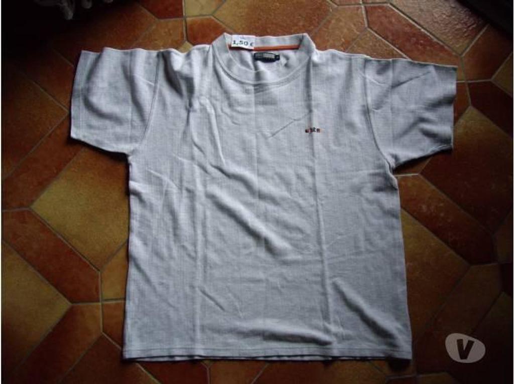 Vêtements occasion Bas-Rhin Bouxwiller - 67330 - Photos Vivastreet Tee-Shirts Taille L manches courtes Homme à 1,50 €