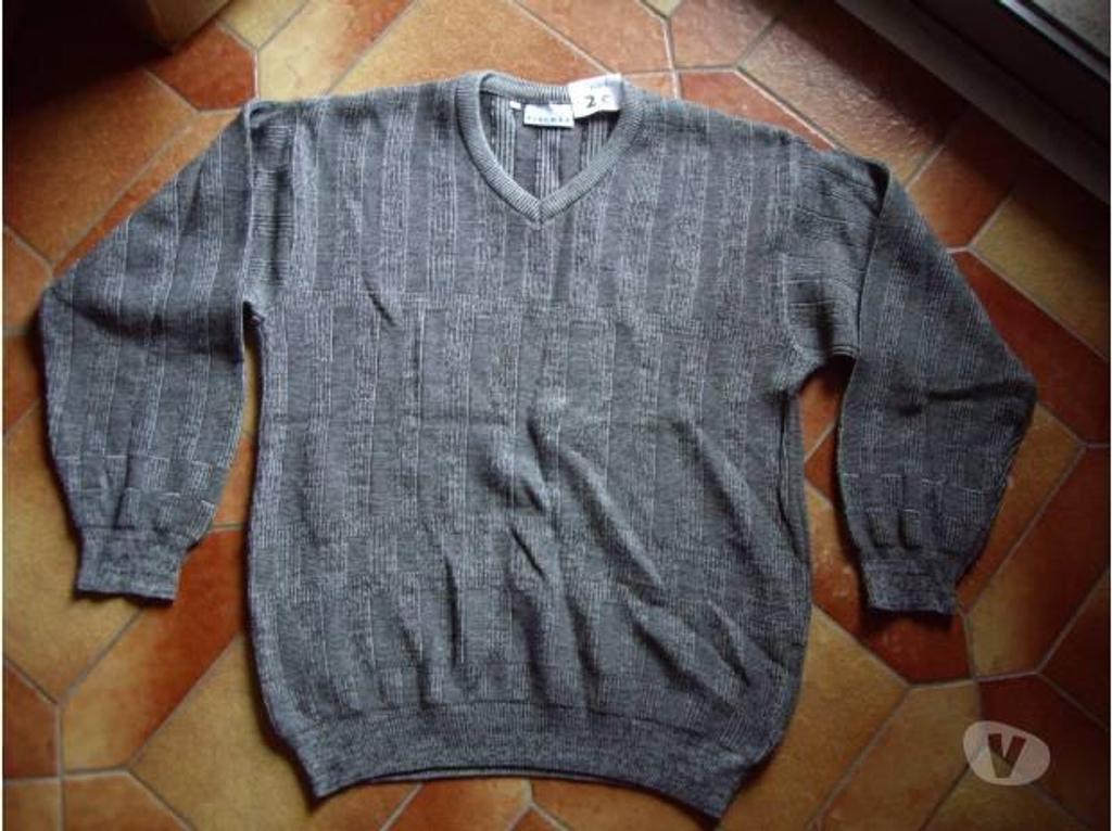 Vêtements occasion Bas-Rhin Bouxwiller - 67330 - Photos Vivastreet PULLS Homme T.44 + T.48 + T.50 à 2 €