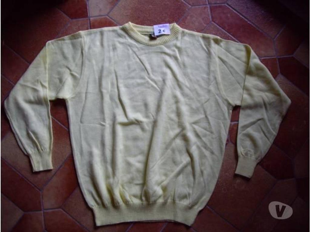 Vêtements occasion Bas-Rhin Bouxwiller - 67330 - Photos Vivastreet PULLS Homme T.44 + T.48 + T.50 à 2 €