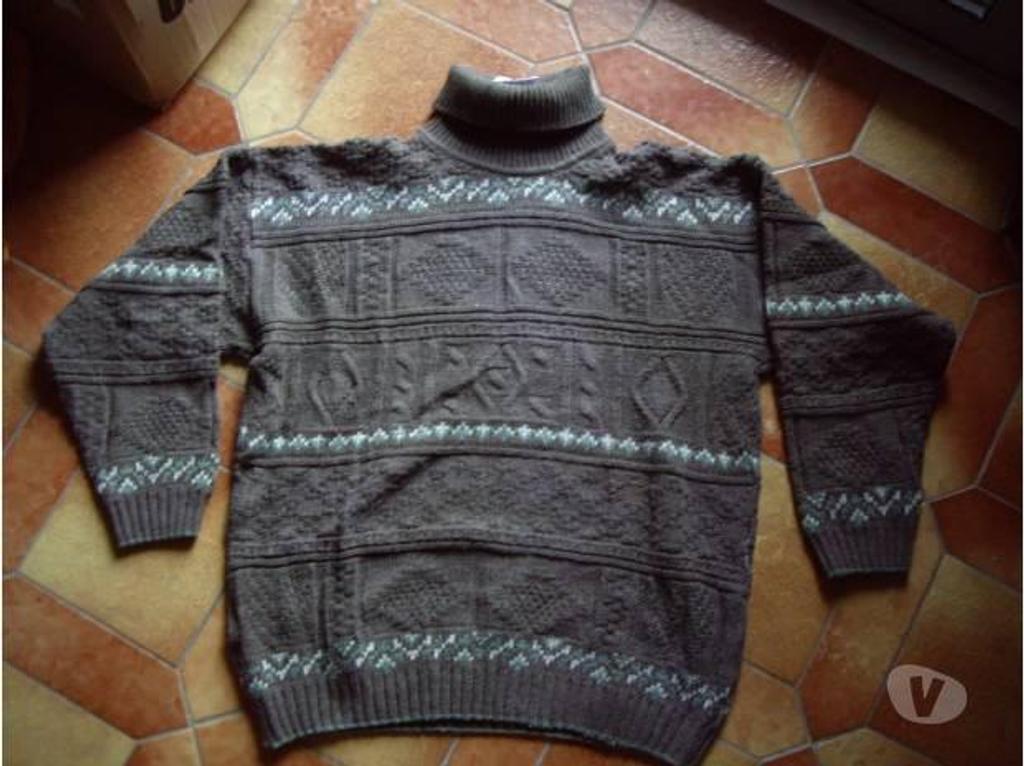 Vêtements occasion Bas-Rhin Bouxwiller - 67330 - Photos Vivastreet PULLS Homme T.50-52 à Taille 54 à 2 €