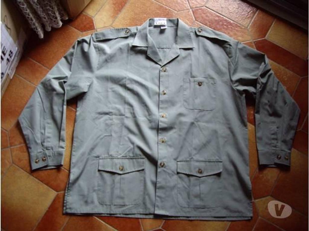 Vêtements occasion Bas-Rhin Bouxwiller - 67330 - Photos Vivastreet SUR-CHEMISES HOMME T.L + T.XL + T.109-116 à 2,50 €