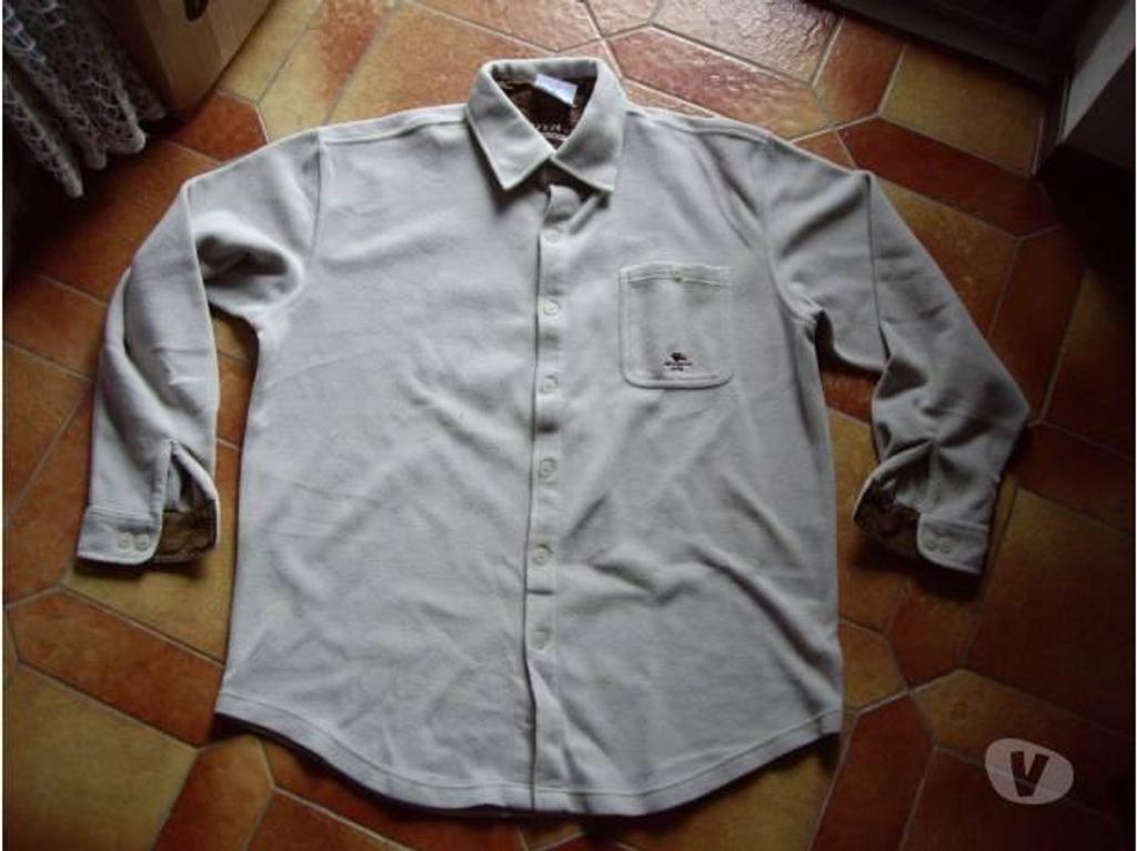 Vêtements occasion Bas-Rhin Bouxwiller - 67330 - Photos Vivastreet SUR-CHEMISES HOMME T.L + T.XL + T.109-116 à 2,50 €