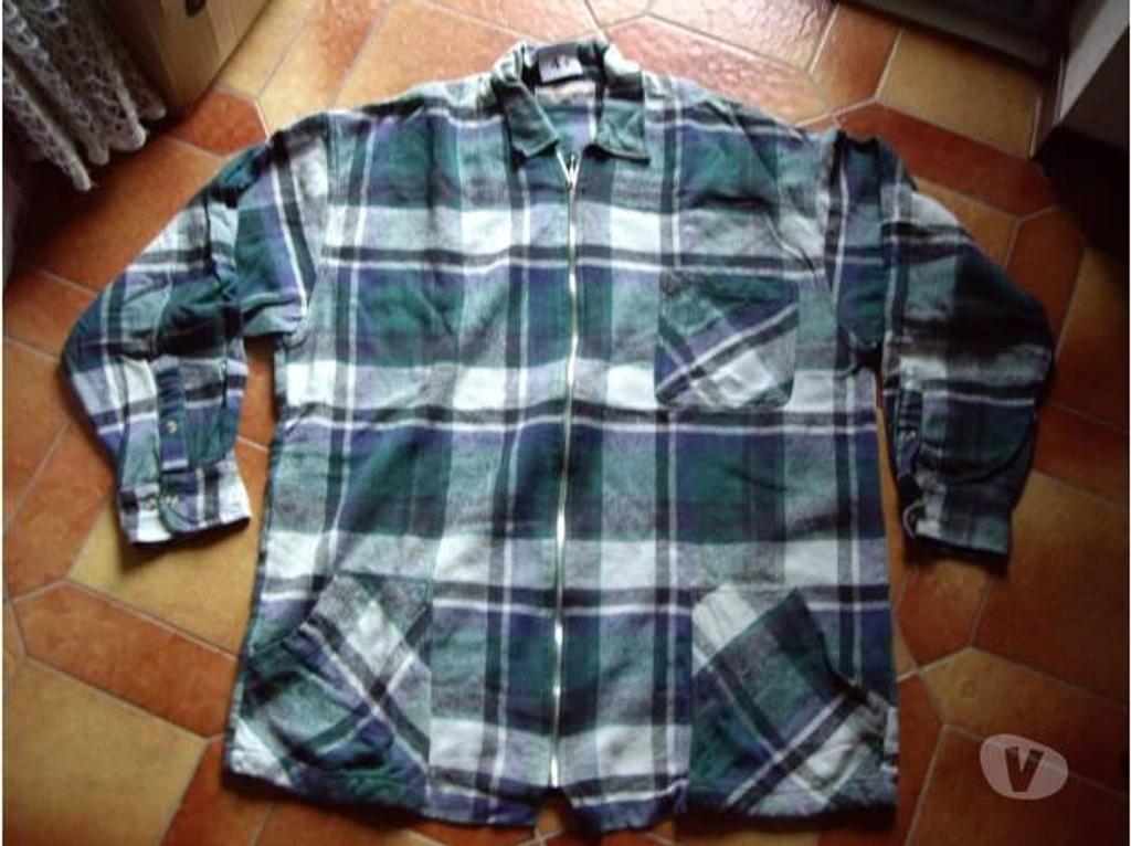 Vêtements occasion Bas-Rhin Bouxwiller - 67330 - Photos Vivastreet SUR-CHEMISES HOMME Taille L à 4 €