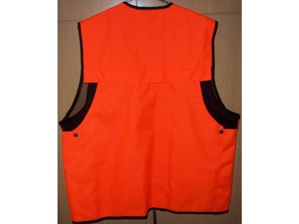 Matériel de sport Lot-et-Garonne Villeneuve sur Lot - 47300 - Photos Vivastreet Gilet chasse anti-ronce orange fluo taille XL NEUF