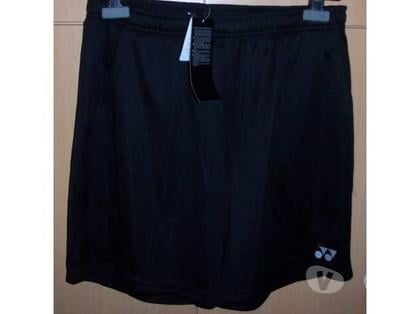Vêtements occasion Villeneuve sur Lot Lot-et-Garonne - Photos Vivastreet Short YONEX taille XL Neuf