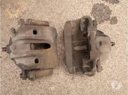 Pièces détachées automobile Perpignan Perpignan - Photos Vivastreet ETRIERS DE FREIN OPEL OMEGA 2.5TD 1998