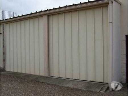Parkings - Garages Seine-Maritime Eu - 76260 - Photos Vivastreet EU GrandGARAGE dans une cour fermée:52m2-Hporte:3m