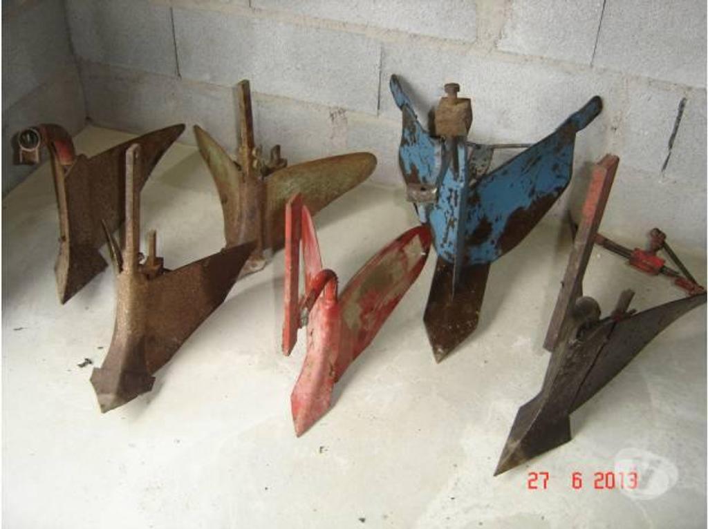 Matériel Côte-d'Or Dijon - 21000 - Photos Vivastreet charrue brabant attelage buttoir masse motoculteur staub