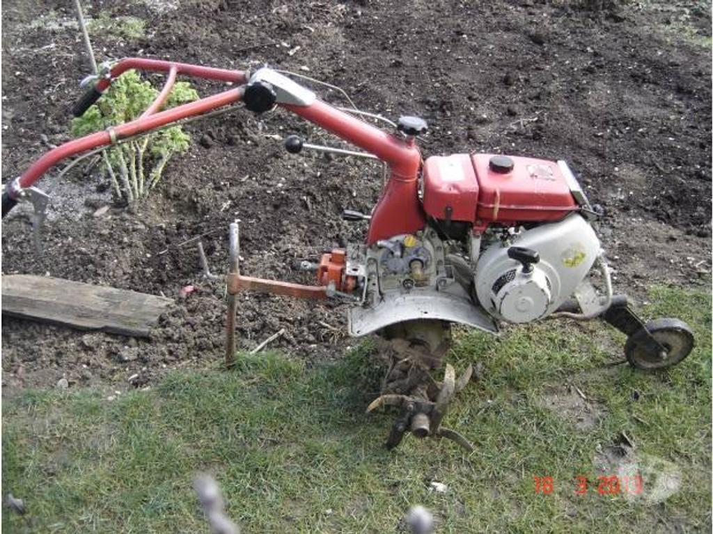  Côte-d'Or Dijon - 21000 - Photos Vivastreet Motobineuse robin pr 13 et pr 10 2 temps 6 fraises pr pièce