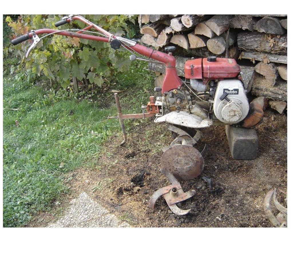  Côte-d'Or Dijon - 21000 - Photos Vivastreet Motobineuse robin pr 13 et pr 10 2 temps 6 fraises pr pièce