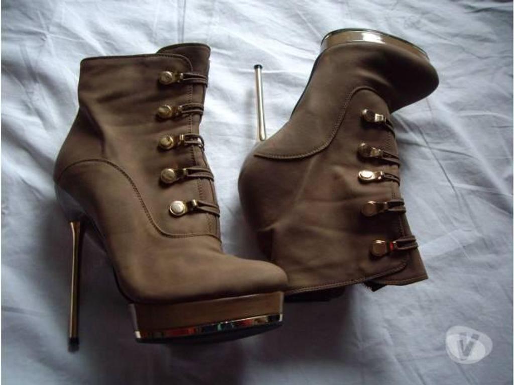 Chaussures Bas-Rhin Bouxwiller - 67330 - Photos Vivastreet Bottines Taupe pointure 40-Neuves -hauteur 14,5 cm