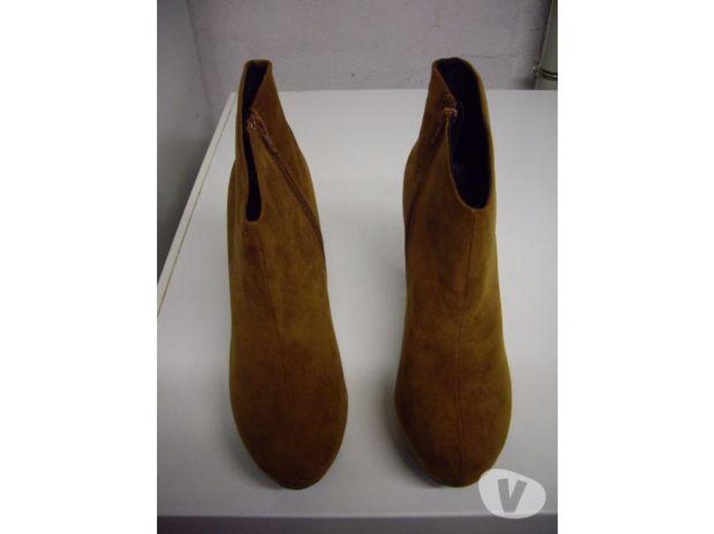 Chaussures Bas-Rhin Bouxwiller - 67330 - Photos Vivastreet Bottines coloris Camel pointure 41-neuves