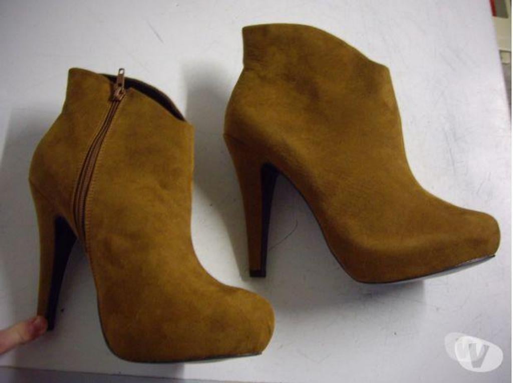 Chaussures Bas-Rhin Bouxwiller - 67330 - Photos Vivastreet Bottines coloris Camel pointure 41-neuves