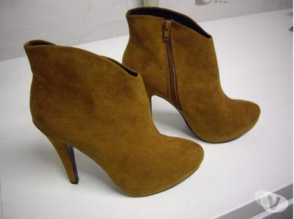 Chaussures occasion Bouxwiller Bas-Rhin - Photos Vivastreet Bottines coloris Camel pointure 41-neuves