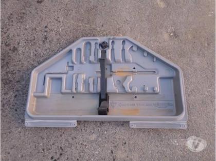 Pièces et services auto Perpignan Perpignan - Photos Vivastreet boite a outil vide sans les outilsBMW E34