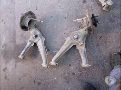 Accessoires auto & tuning Perpignan Perpignan - Photos Vivastreet Demi train arriere pour bmw e30