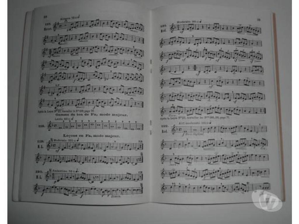 Livres occasion Seine-et-Marne Meaux - 77100 - Photos Vivastreet Partitions SOLFEGE DES SOLFEGES Volume 1A