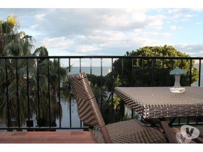 location vacance - Photos Vivastreet Appartement surplombant la mer !