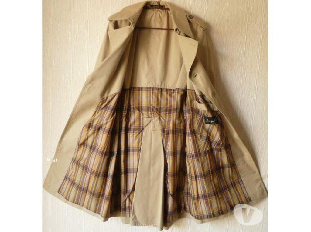 Vêtements occasion Seine-et-Marne Meaux - 77100 - Photos Vivastreet Imperméable TRENCH COAT homme taille 2 (vintage)