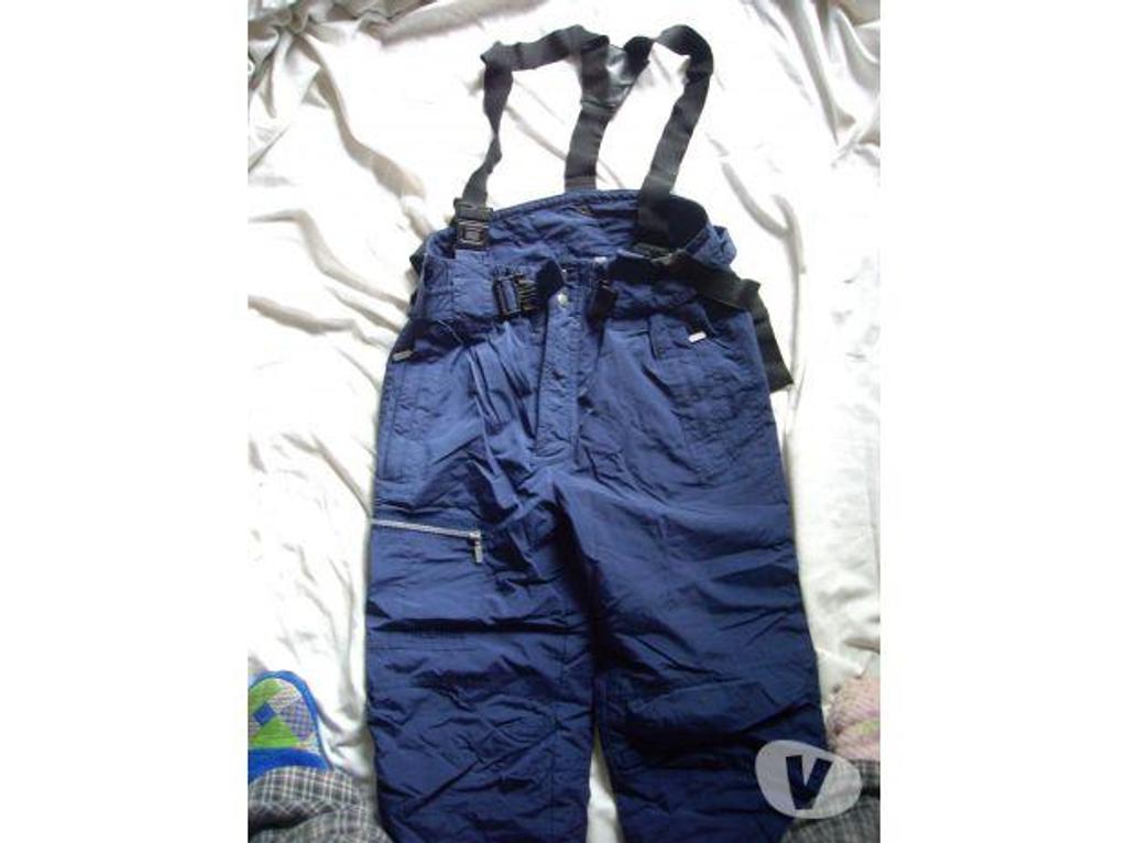 Vêtements occasion Bas-Rhin Bouxwiller - 67330 - Photos Vivastreet Pantalon-Salopette de ski Marine 11-12 ans à 2 €