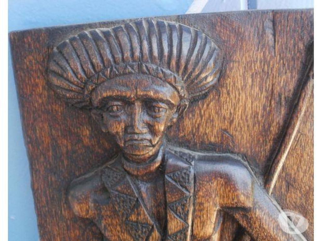 Décoration - art Tarn-et-Garonne Montauban - 82000 - Photos Vivastreet GUERRIER, Panneau sculpté en bois signé B. DACIUS