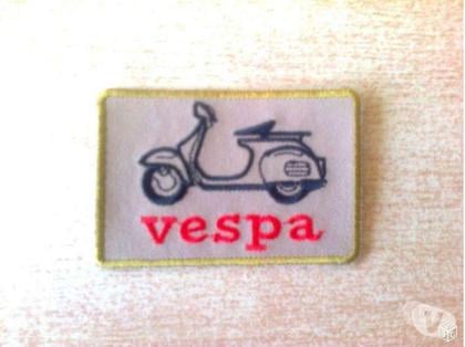 Pièces et services moto Carnon Hérault - Photos Vivastreet Écusson vespa thermocollant 7,5 x 5 cm