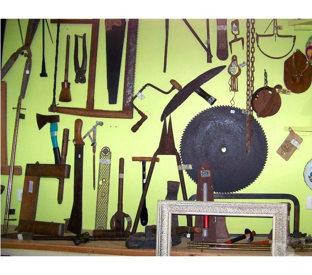  Finistère St Goazec - 29520 - Photos Vivastreet outil ancien - outillage 