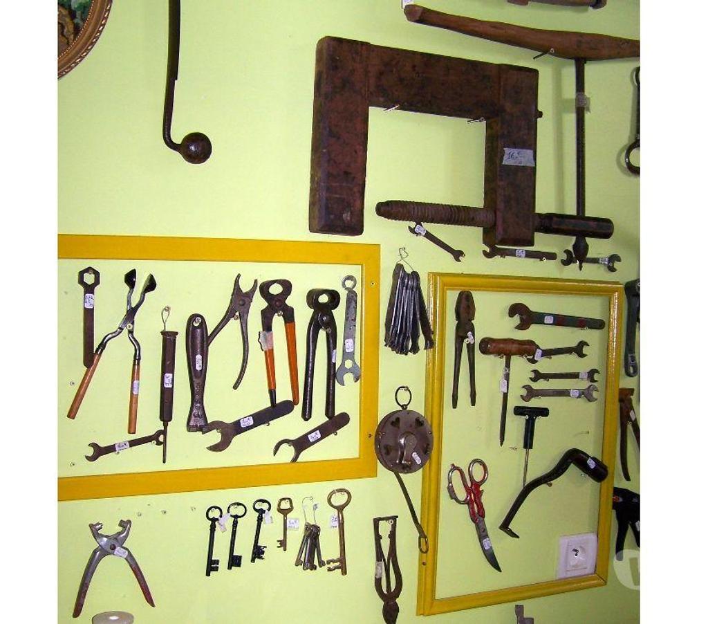  Finistère St Goazec - 29520 - Photos Vivastreet outil ancien - outillage 