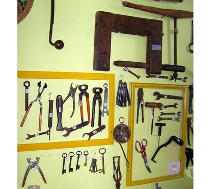 Bricolage - Jardin - Outillage St Goazec Finistère - Photos Vivastreet outil ancien - outillage