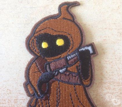 Accessoires & Bagagerie Carnon Hérault - Photos Vivastreet Écusson star wars jawa chasseur de droid 8x5 cm