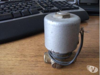 Bricolage - Jardin - Outillage St Quentin Aisne - Photos Vivastreet electrovanne