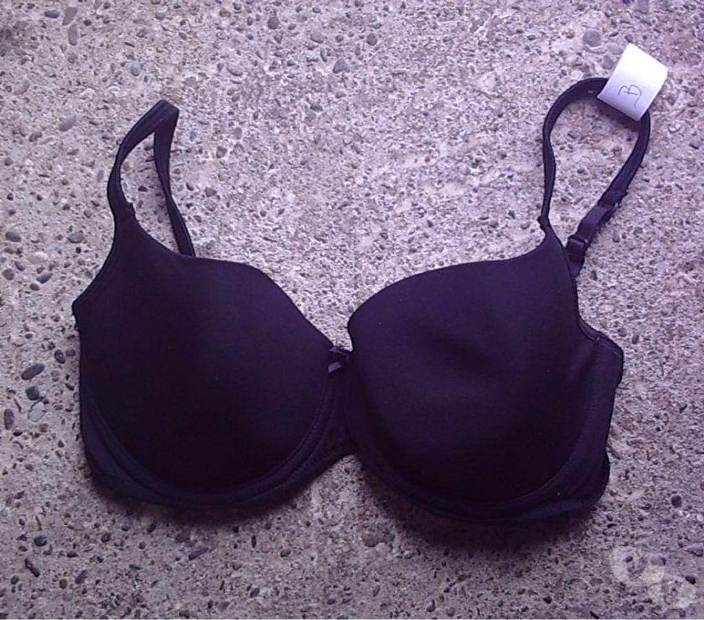 Vêtements occasion Bas-Rhin Bouxwiller - 67330 - Photos Vivastreet Soutiens-Gorge bonnet B à 0,50 € et 1,50 € pièce